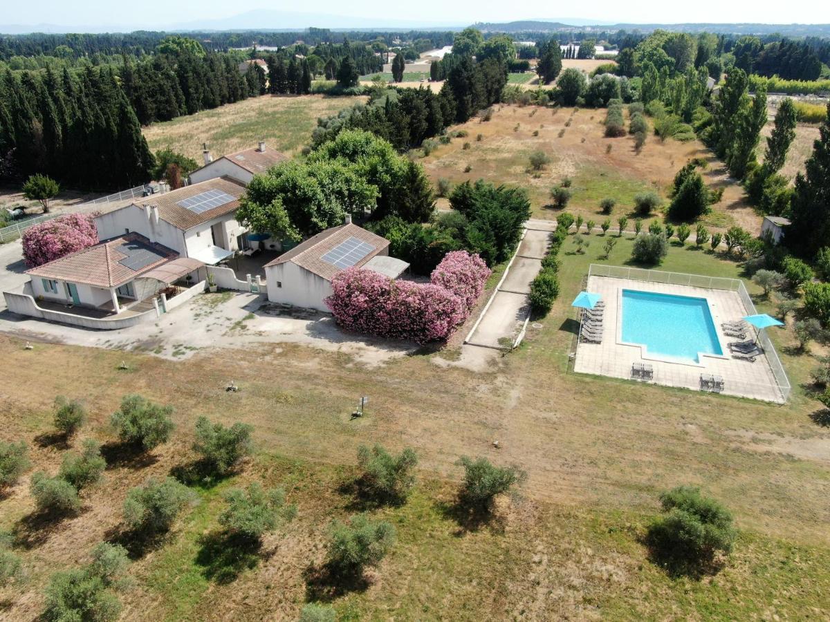 Les Gites Du Mas Canillac Châteaurenard エクステリア 写真