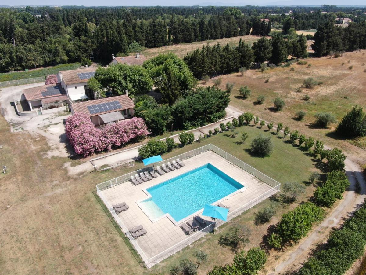 Les Gites Du Mas Canillac Châteaurenard エクステリア 写真