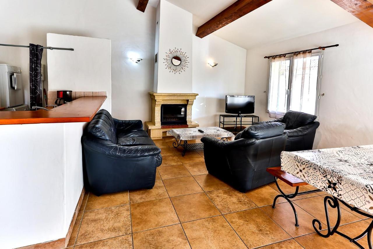 Les Gites Du Mas Canillac Châteaurenard エクステリア 写真